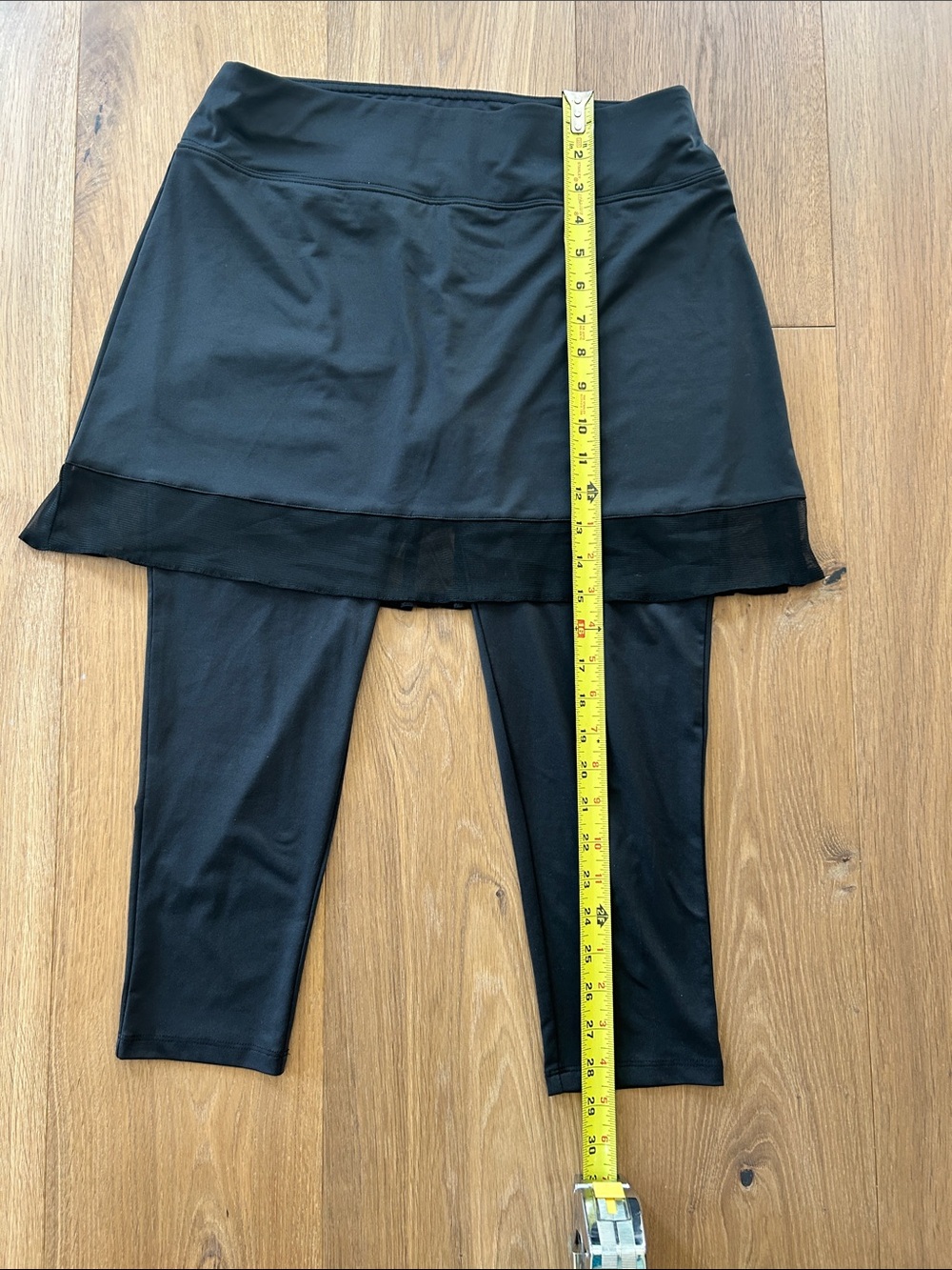 SanSoleil Women's SolCool Black Skirted Capri Leggings Size S - Picture 3 of 4